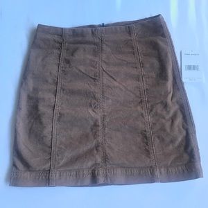 🐿FREE PEOPLE MINI MODERN FEMME CORDUROY SKIRT🍂